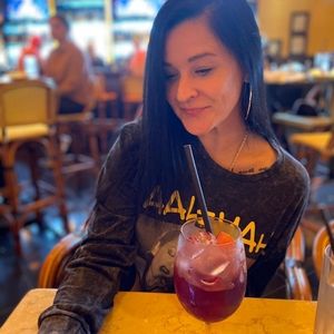 Meet your Posher, Allison